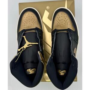 Jordan 1 Retro High OG Black Metallic Gold DZ5485-071 Sz 10.5 #171